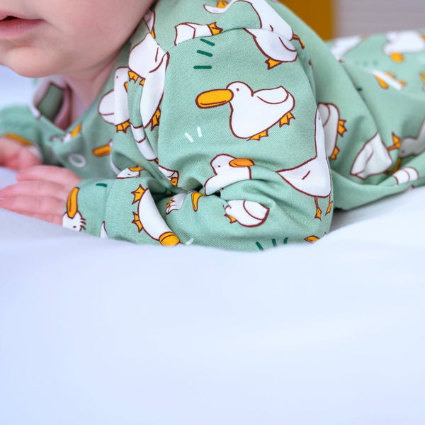 Unisex Baby Cotton Sleepsuit (Onesie) – Dancing Ducks Print